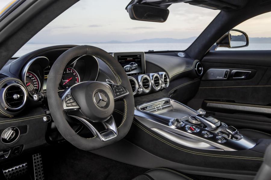  Mercedes-AMG GT 2014 года  (фото 52 из 139)